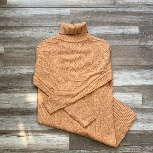 Cute cream knitted dress from Suzy Shier! - Picture 2 of 3